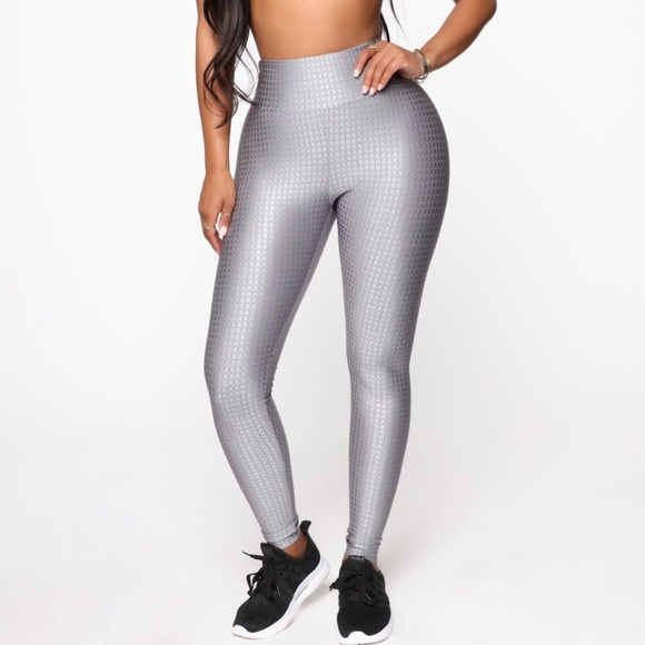 Leggings from Fashion Nova - Picture 2 of 5